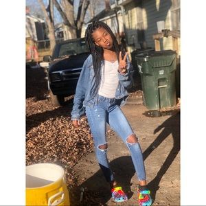 Meet your Posher, Amya